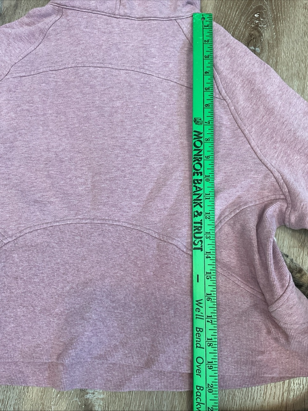 Lululemon - 1/2 Zip Cropped Hooded Sweatshirt - Pinkish Purple - Ladies Sz Med - Picture 10 of 11